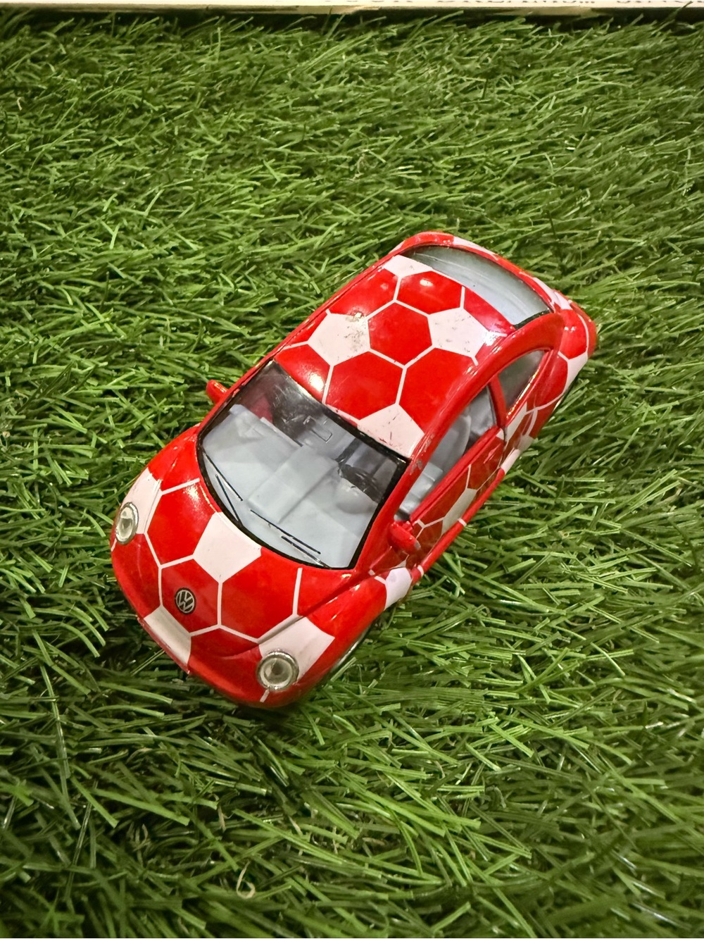 Kinsmart Volkswagen New Beetle Model Toy Car